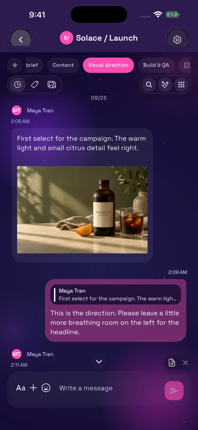 Maya's campaign image and An's reply inside the Visual direction topic on iPhone